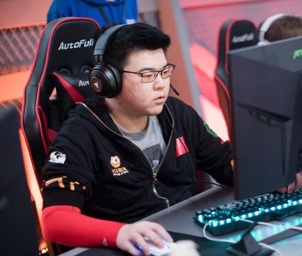 澳门今晚开什么号和韦神粉丝已超45万与韦神粉丝已超45万了吗