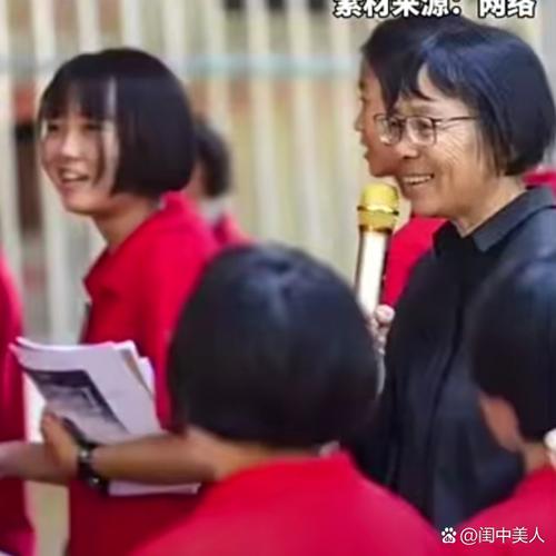 2025年天天彩资料大全和张桂梅小喇叭又响了与张桂梅唱